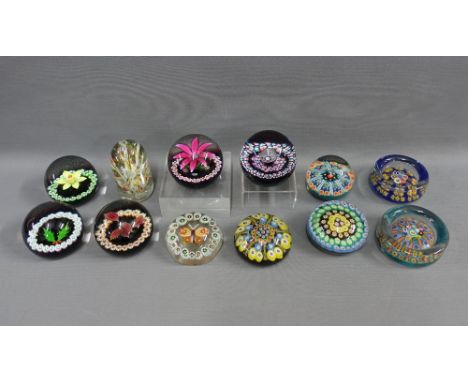 A collection of paperweights to include Caithness and Strathearn, etc (12)