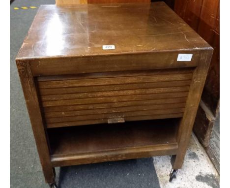 SMALL 1960'S LP CABINET WITH ROLLER DOOR ON CASTERS