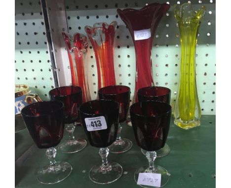 6 RUBY GLASS PORT GLASSES &amp; 4 VARIOUS COLOURED GLASS VASES