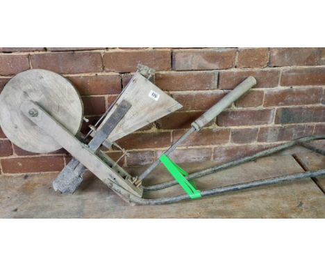VINTAGE SEED PLANTER