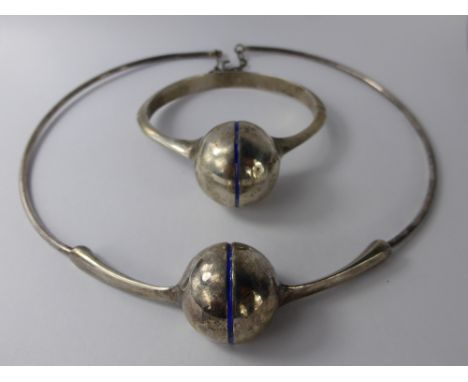 A Lady's Danish Vintage Solid Silver and Enamel Necklace, Bracelet and Ring Set, mm HC+ and hallmarked with letter 7.