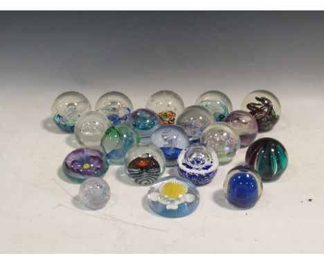 A collection of mostly Caithness and Selkirk glass paperweights (19)