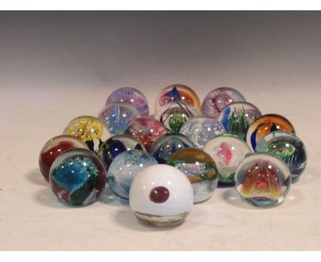 A collection of mostly Caithness glass paperweights (20)