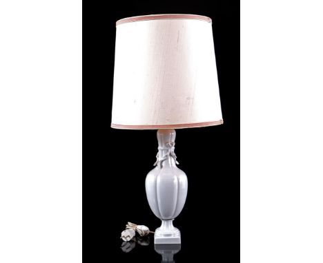 White porcelain table lamp base with bow decoration and upholstered shade, 71 cm high