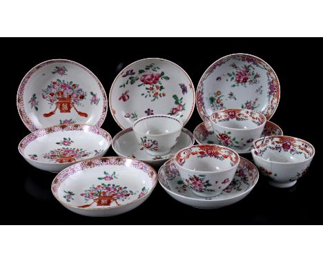 12 pieces Famille Rose porcelain cups and saucers, China ca. 1800, largest saucer 12.5 cm diameter (various damage)