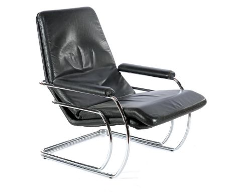 Jan des Bouvrie (1942-2020)Chromed metal tubular frame arm chair with black leather cushions, design Jan des Bouvrie for Geld