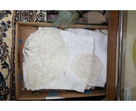 A group of vintage Irish linen etc.