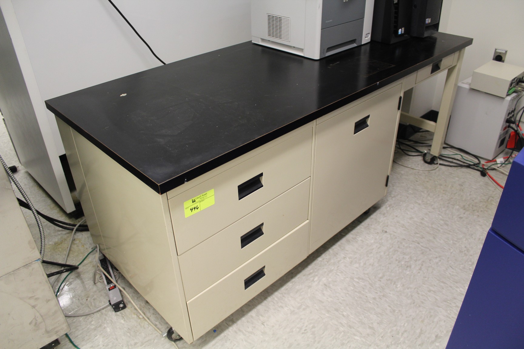 Laboratory Work Desk, 6' x 30". **PLEASE NOTE** Buyer is responsible