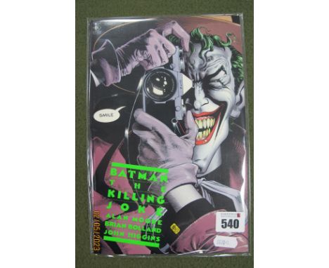 DC Comics - Batman The Killing Joke, First Titan Edition 1988, a very presentable copy of this iconic book (slight corner cre