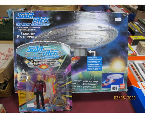 Star Trek Interest - A Boxed Bandai/Playmates Ref 6102 'Star Trek The Next Generation', battery operated Starship Enterprise,