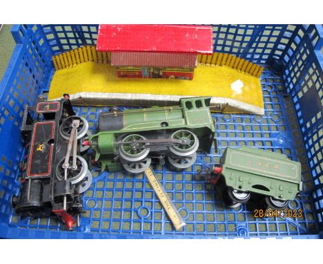 A Hornby "O"Gauge/7mm Unboxed Clockwork Type 501 L.N.E.R Green 0-4-0 Steam Locomotive R/No 1842 and Four Wheel Tender, plus a