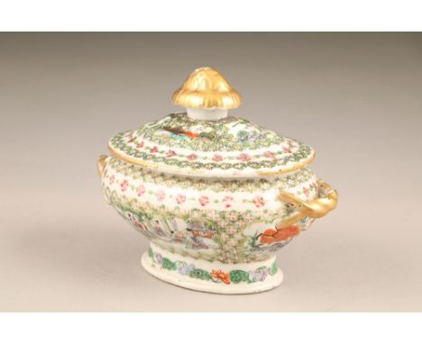 Chinese export saucier and cover, gilt finial and handles and decorated with figure panels, approx. 20cm long. CONDITION REPO