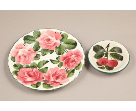 Wemyss pottery plate, hand painted with cabbage roses, 18cm diameter. Plus a Wemyss pottery trinket dish, hand painted with c