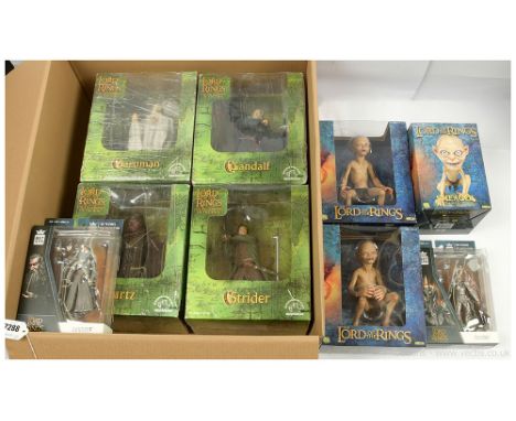 Quantity of The Lord of the Rings collectable figures and figurines x nine including Applause The Fellowship of the Ring Lurt