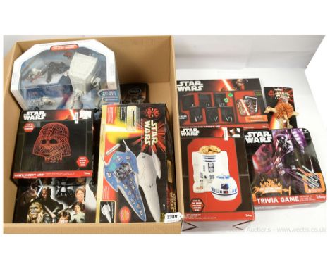 Quantity of Star Wars modern issue collectables including R2-D2 ceramic cookie jar, Darth Vader Light, Trivia Game, Hasbro Ga