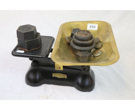 Set of Pereday London Vintage Kitchen Scales and Weights