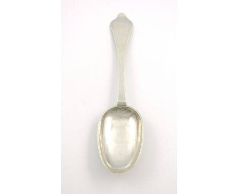 A rare Queen Anne Scottish provincial silver Dog-nose spoon, by David Dunlop, Canongate circa 1703, the oval bowl with a plai