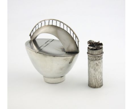 A modern silver box, by RJA, London 1993, oval tapering form, the hinged cover opens by moving the scroll finial with a banis