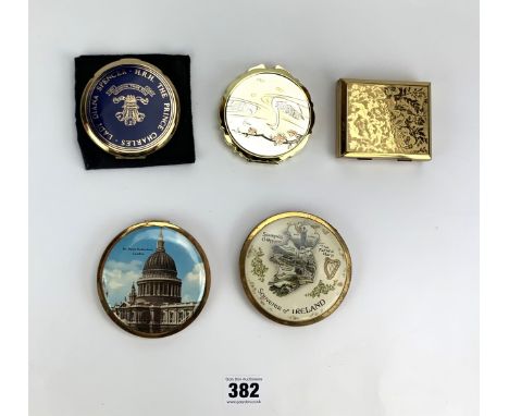 5 vintage compacts including 2 Stratton and 3 unnamed