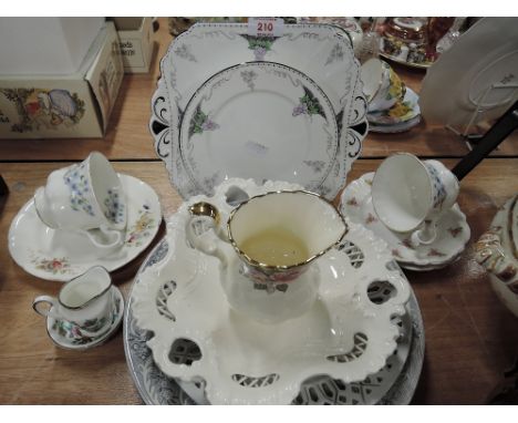 A selection of vintage ceramics including plates by Shelley