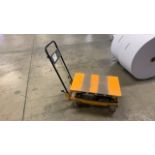 Manutan Lift Table FL-00378M Maximum Capacity 200KG