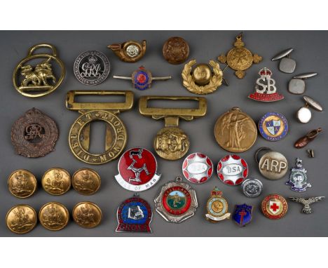 A small quantity of military badges, buttons, etc and a small quantity of other pin badges, medallions, etc, including a set 