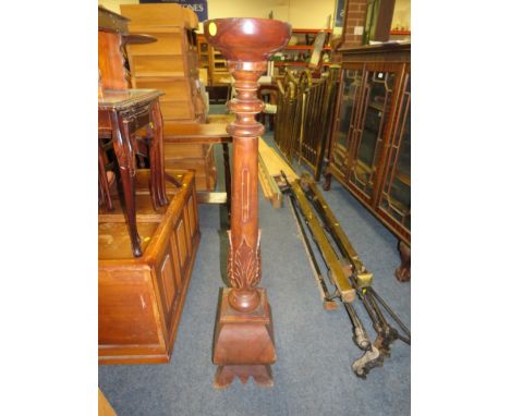 A VINTAGE CARVED WOODEN STAND H-  CM 