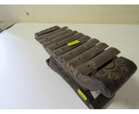 A VINTAGE SMALL DECORATIVE XYLOPHONE 