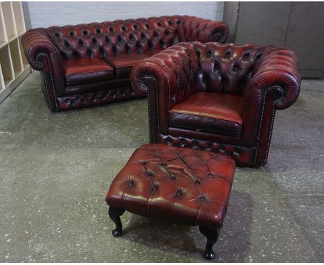 Chesterfield Club Style Ox Blood Lounge Suite, Comprising of a three seater Sofa, Pair of Armchairs and Footstool, Sofa 71cm 