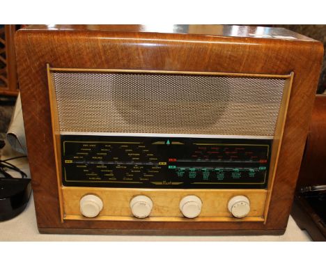 A vintage wooden cased Bush radio (working when tested) Collection Only 