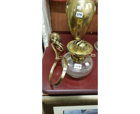 OIL LAMP WITH BRASS WALL BRACKET