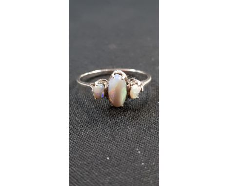 SILVER SET 3 STONE OPAL RING