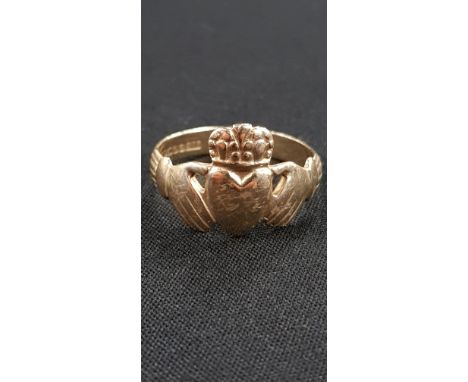 9CT GOLD CLADDAGH RING (4.2 GRAMS)