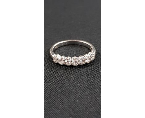 18CT WHITE GOLD 7 STONE DIAMOND RING