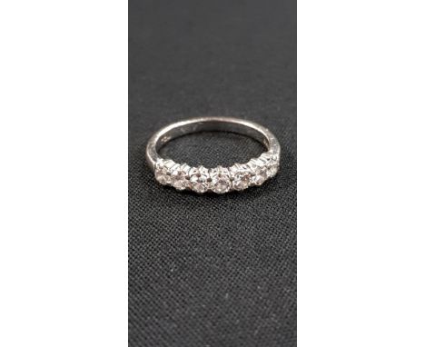 18CT WHITE GOLD 7 STONE DIAMOND RING