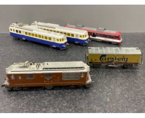 Lima model electric locomotive engine and 4 carriages including Carlsberg