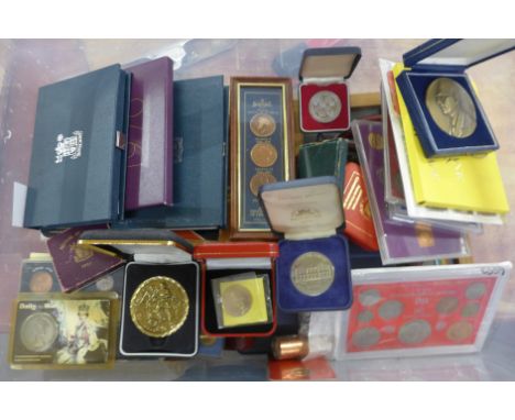 A large lot of Great Britain and World coins, including proof and brilliant uncirculated, a Beijing Olympics coin set and oth