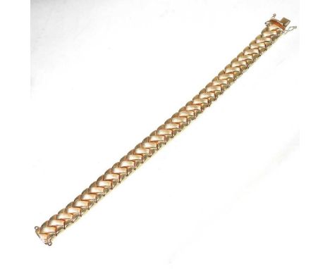 A 9 carat gold textured gold bracelet, of plaited designs, with a locking clasp, 25.5g, 18cm long