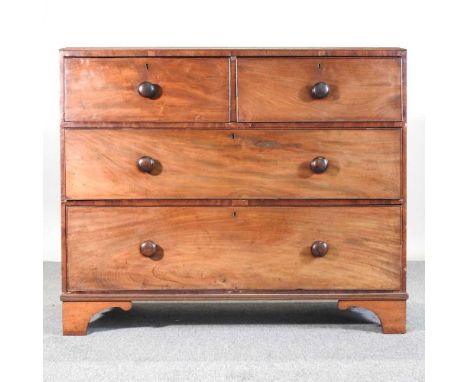 A George III mahogany chest of drawers, on bracket feet122w x58d x 103h cm