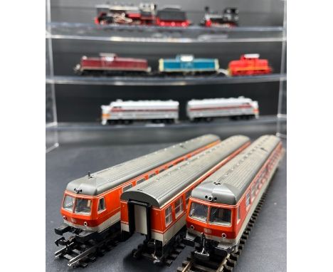 Fleischmann 3 Car DMU Tested Runner and 6 Other HO Fleischmann and Roco Locomotives(3000g)Fleischmann H0 4430 Diesel Multiple