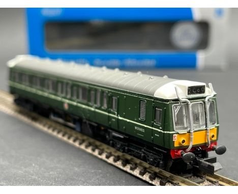 N gauge Dapol 2D-009-000D Class 121 'Bubble Car' W55022 in BR green with small yellow warning panel - Tested Runner(300g)Box 