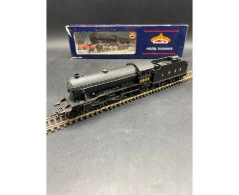 Bachmann Branchline 32-275 Class K3 2-6-0 2934 with group standard tender in LNER black - Test Runner(500g)Window has fallen 