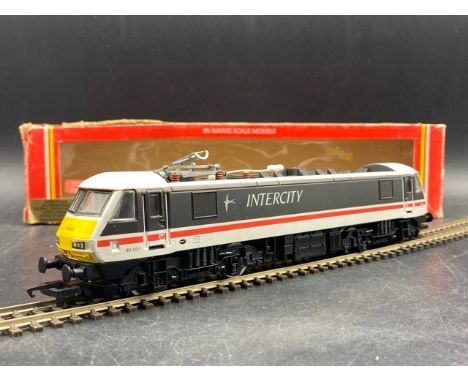 Hornby R242 Class 90 90001 in Intercity Swallow livery - Tested Runner(350g)'DCC Fitted' label on box not verified Condition: