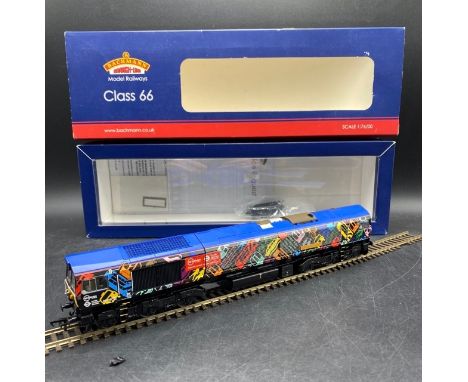 Bachmann Branchline 32-979T Class 66 66718 "Sir Peter Hendy" in Transport for London livery - Limited Edition for London Tran