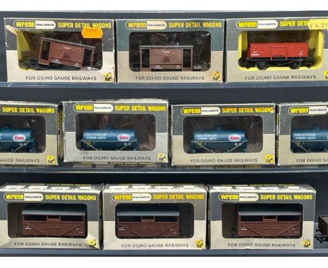 10 Boxed Wrenn Rolling stock(1000g)Wrenn W4630 8 Ton Cattle wagon (3)Wrenn W4640 Goods Wagon Steel TypeWrenn W5039 Petrol Wag