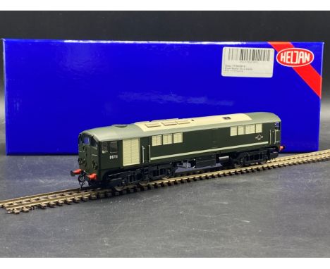 Heljan 2807 Class 28 Co-Bo Diesel D5711 in Full BR Green with modified windows - Tested Runner(800g) Condition: Locomotive - 