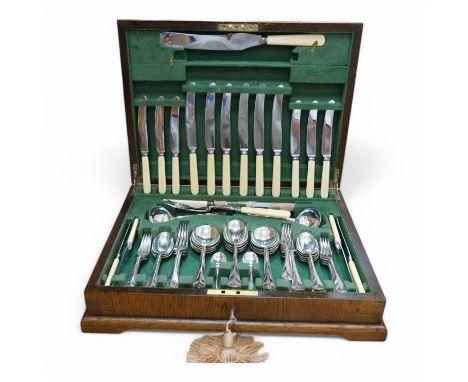 An oak canteen of Bruford silver plated rat tail flatware. Condition - fair to good