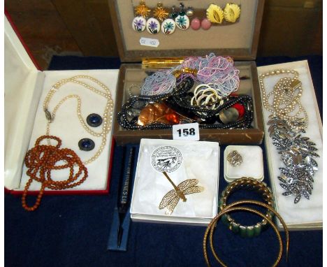 Jewellery box and contents, pearl necklaces and other vintage costume jewellery