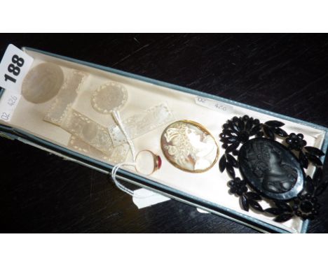Georgian gold & garnet ring, two cameo brooches and six mother-of-pearl gaming counters