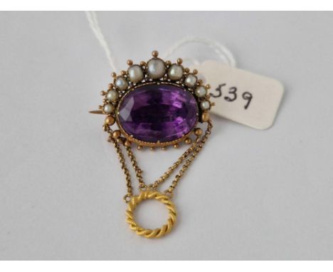 A Antique Gold And Amethyst Gold Back Brooch 5.6 Gms